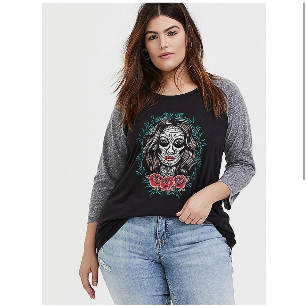 Torrid raglan tee